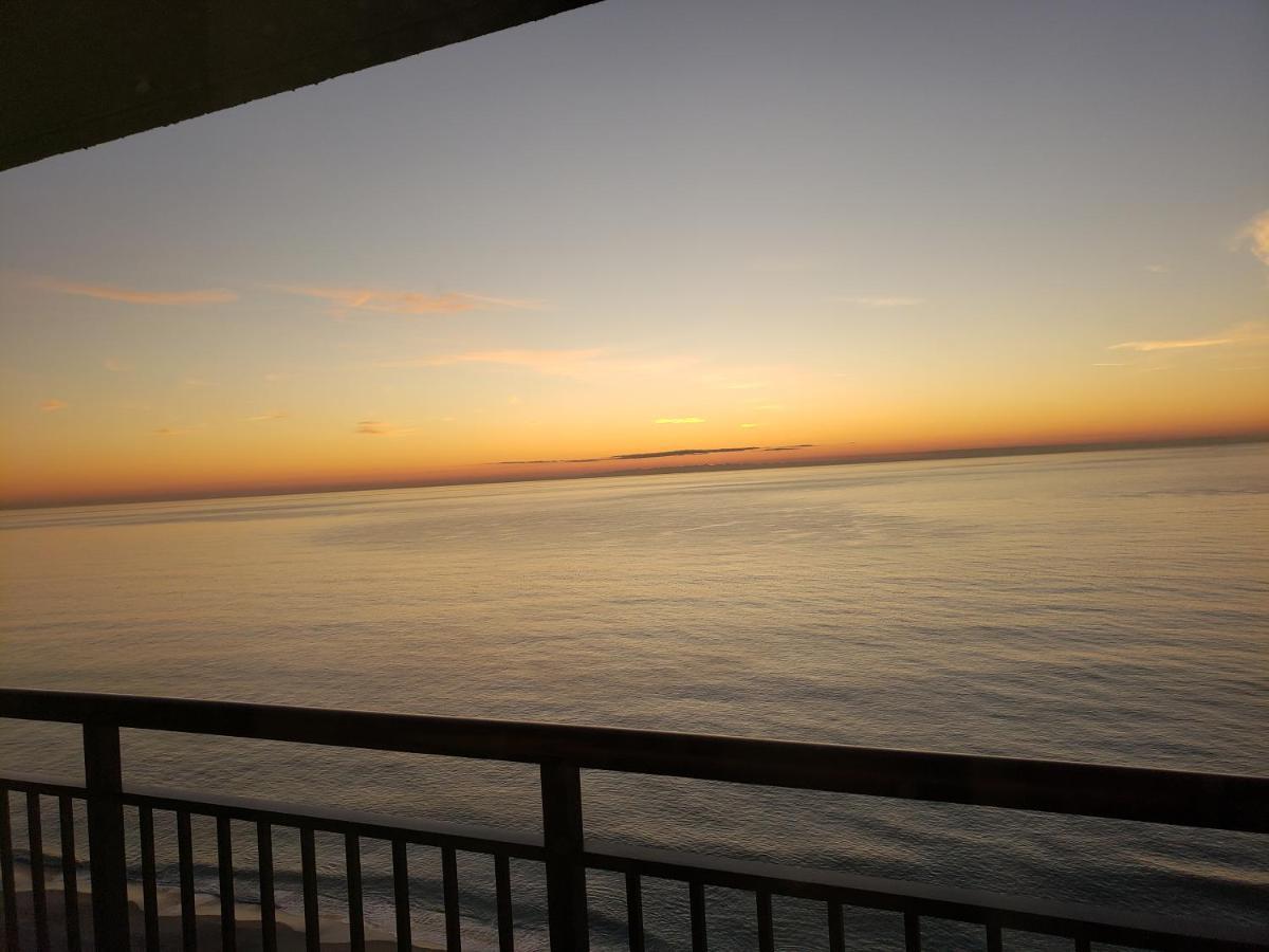 Ocean-Front Condos At Patricia Grand Myrtle Beach Kültér fotó